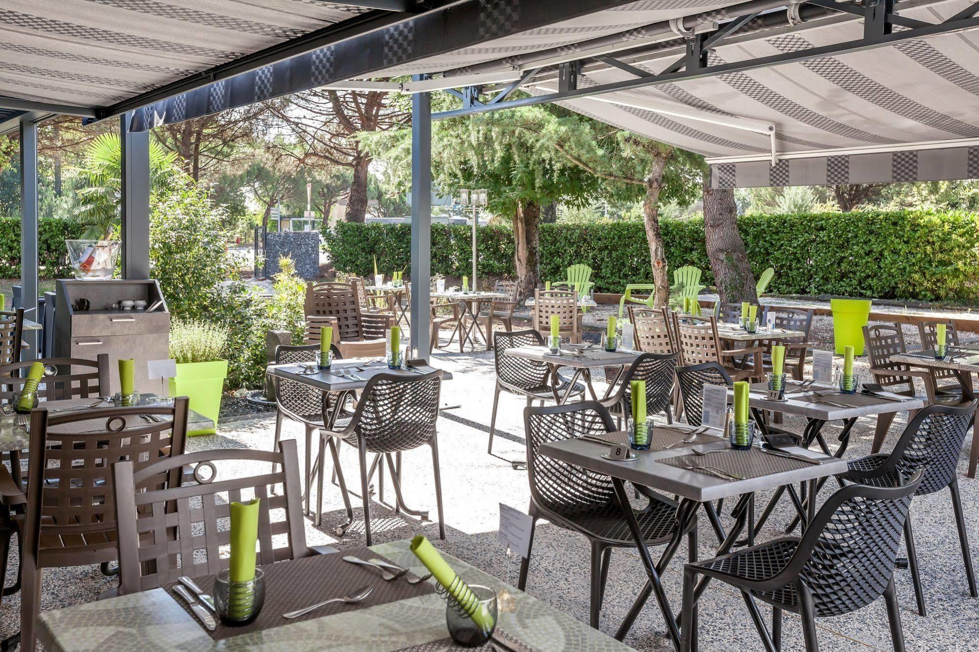 Logis Hotel Restaurant & Spa Au Comte D'Ornon Gradignan Ngoại thất bức ảnh
