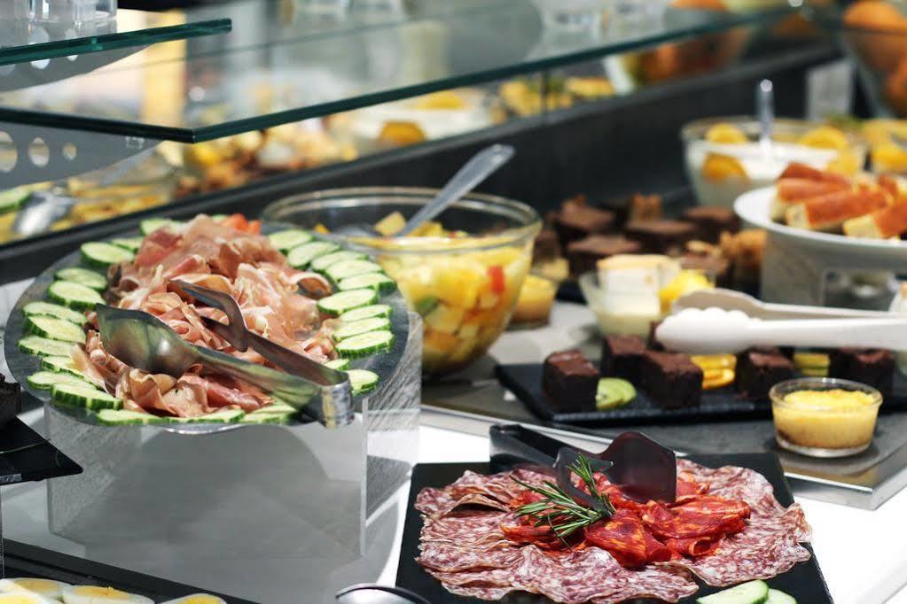 Logis Hotel Restaurant & Spa Au Comte D'Ornon Gradignan Ngoại thất bức ảnh