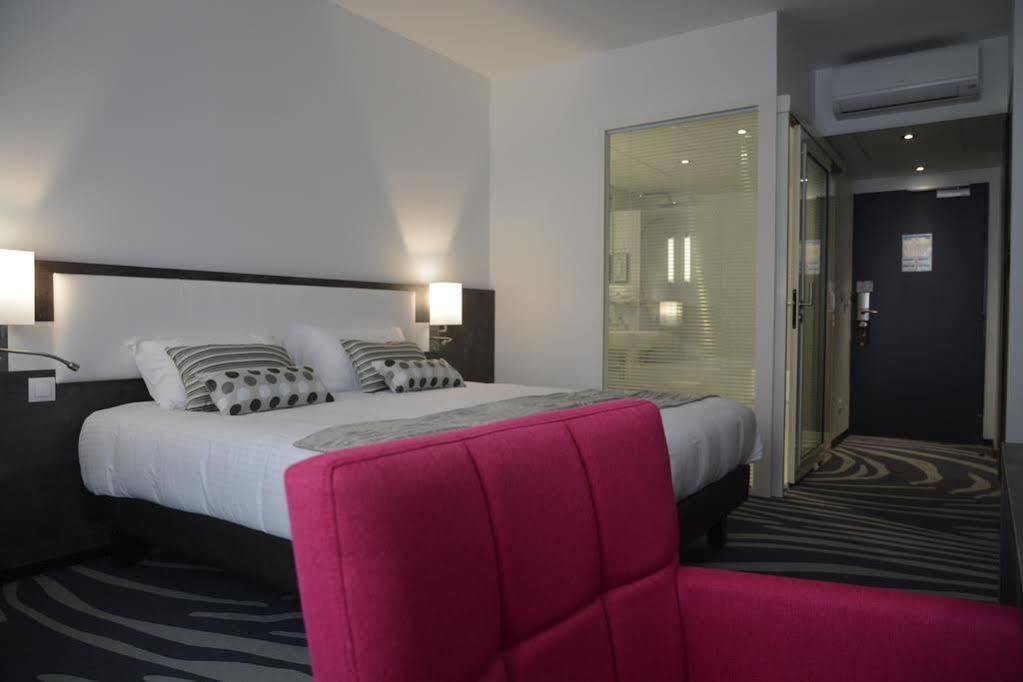 Logis Hotel Restaurant & Spa Au Comte D'Ornon Gradignan Ngoại thất bức ảnh